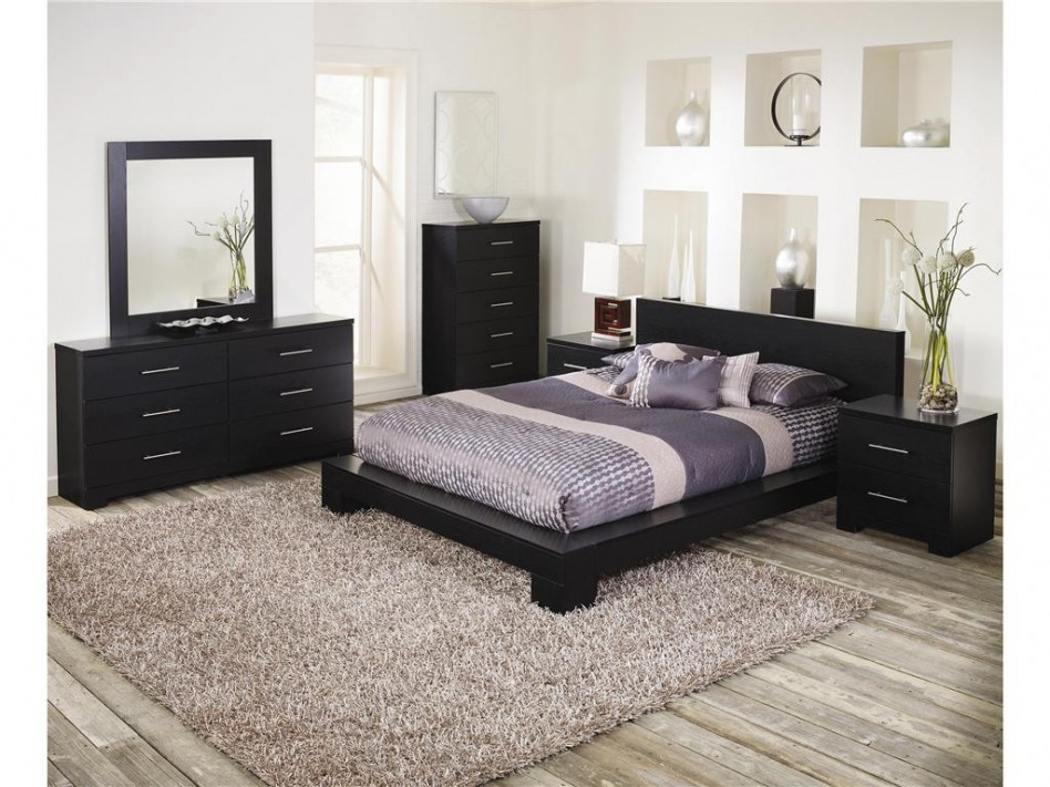 Black Dressers With Mirror