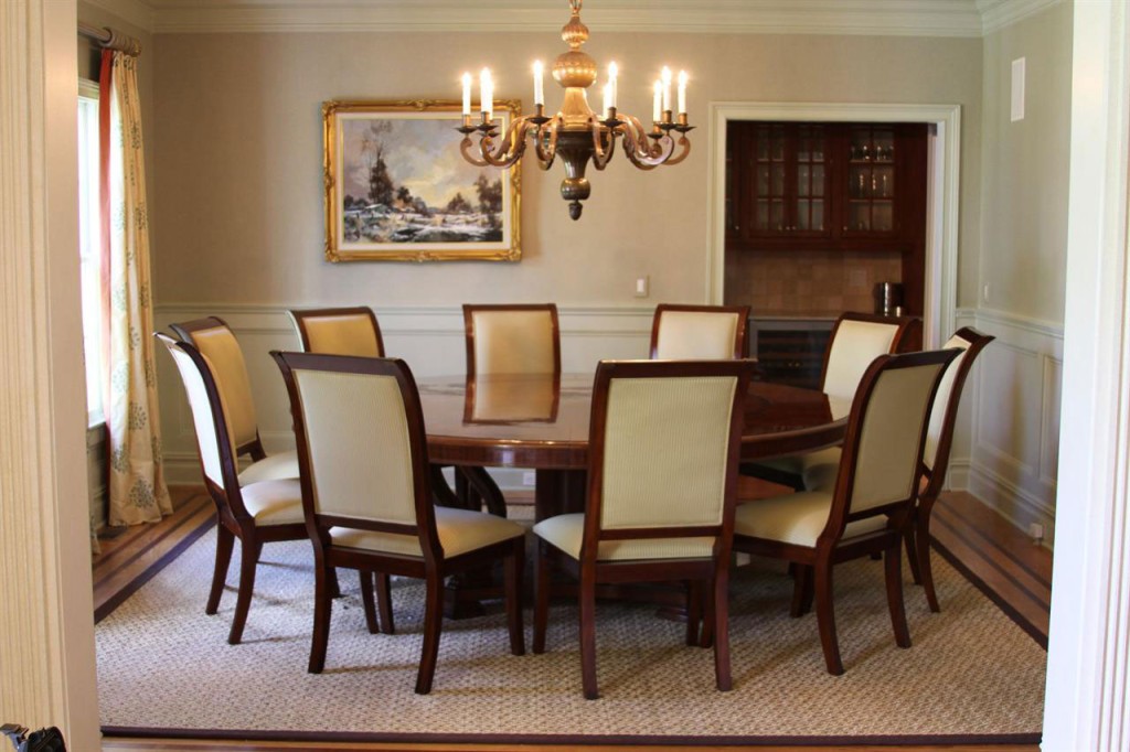 A Comprehensive Dining Room Table and Chairs Buying Guide