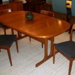 best-teak-dining-table