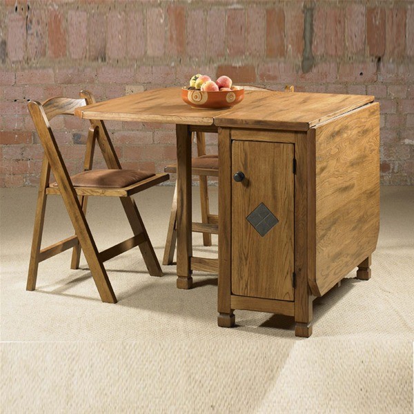 Folding wood chairs