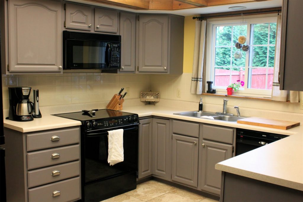 Refacing Kitchen Cabinets1