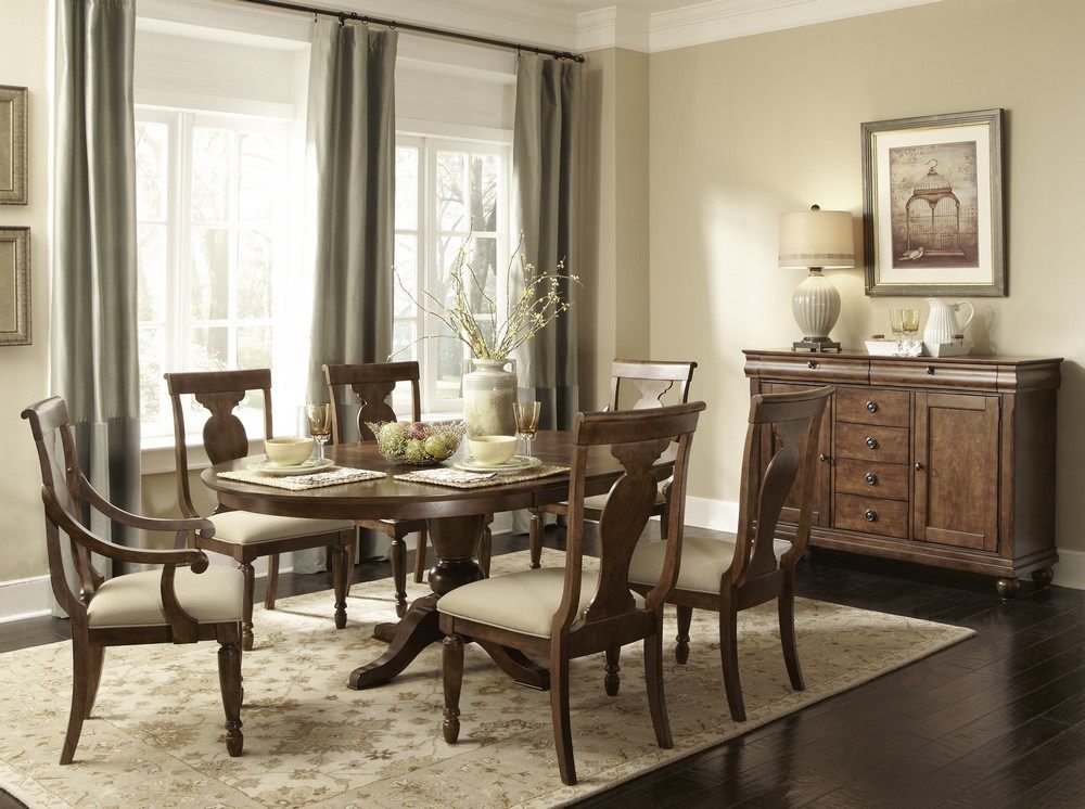 Round dining room sets