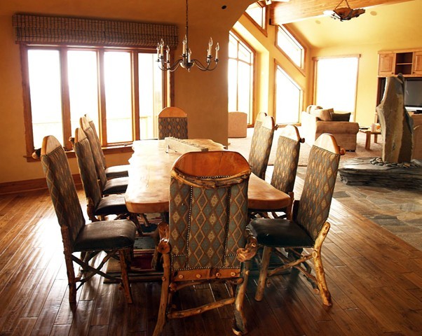 Rustic dining room tables and chairs