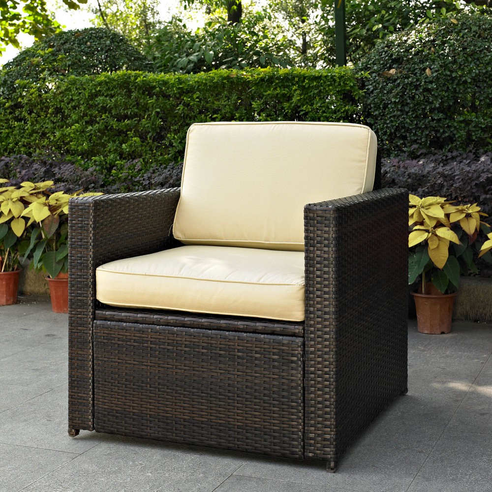 How to Choose an Outdoor Wicker Chair