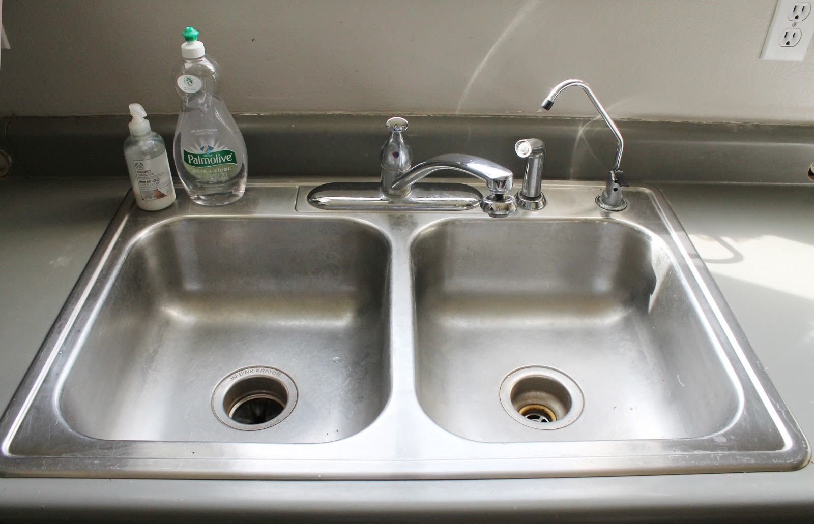 Composite kitchen sinks