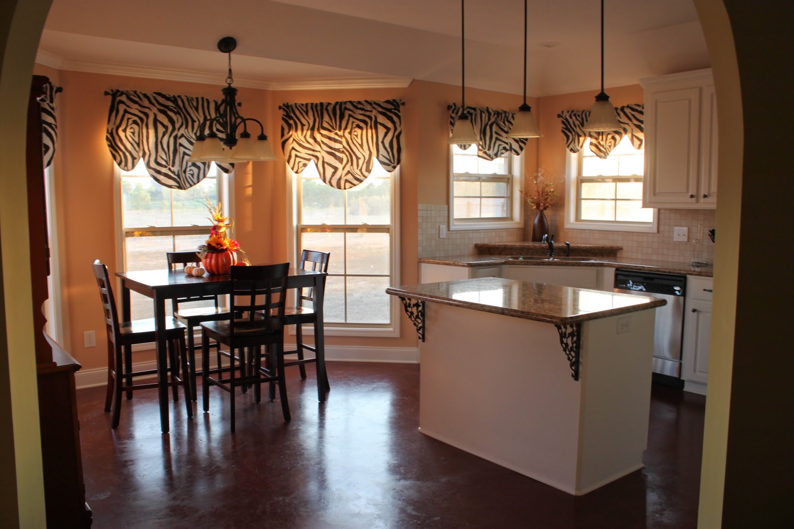 Kitchen curtain valances