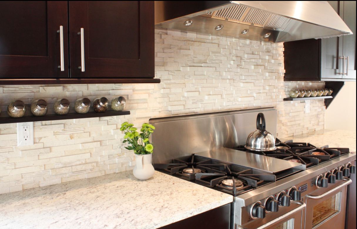 What’s Hot with Kitchen Backsplashes