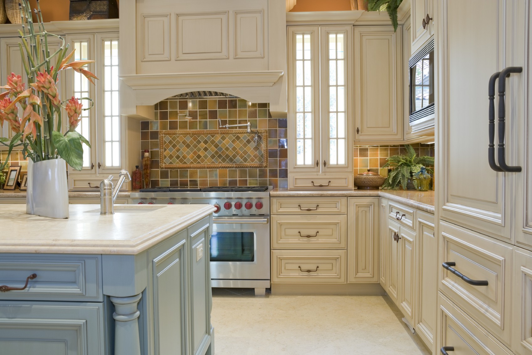 Remodeling kitchen cabinets