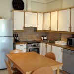 small-kitchen-apartment-design