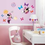 Mickey & Friends – Minnie Bow Tique Peel & Stick Wall Decals