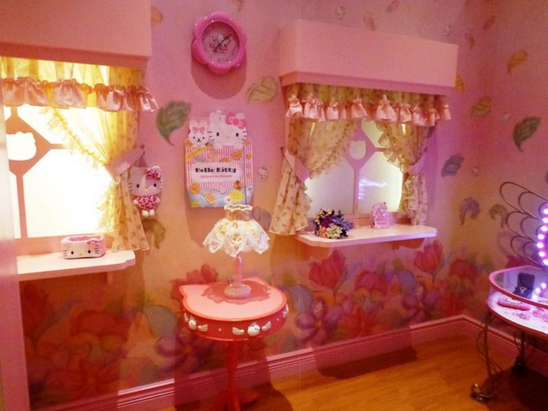 Hello kitty baby clothes