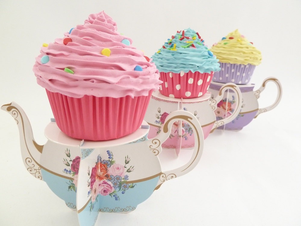20 Cute Cupcake Home Decor Ideas